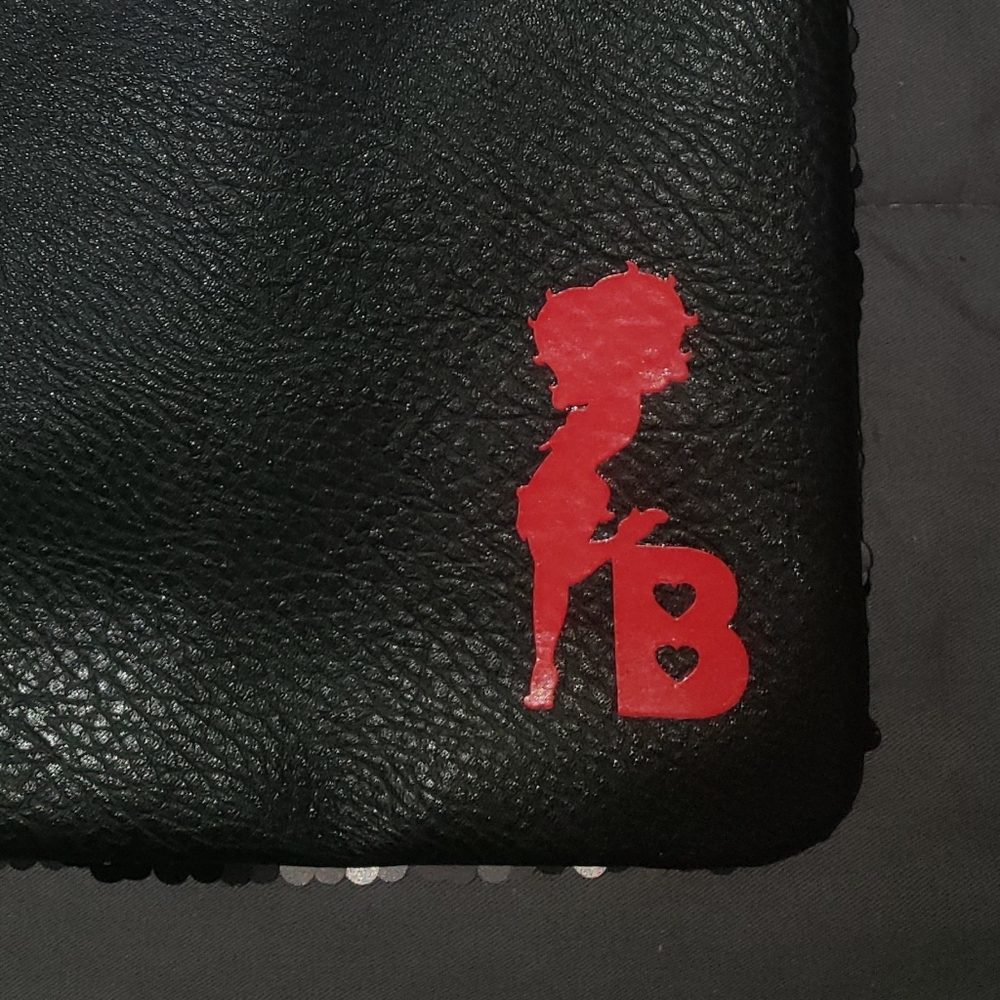 ✨FREE with purchase✨Set of 2 Ipsy makeup bags - Picture 4 of 4